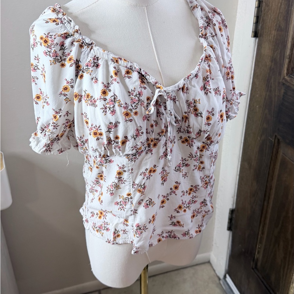 No Boundaries XXL Floral Peasant Blouse Smocked Puff Sleeve Tie Front